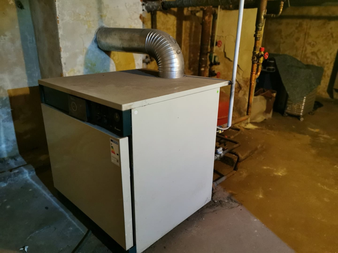 Обогреватель для помещений, промышленные отопительные системы, установка отопления, оборудование для отопления, теплоизоляция зданий.